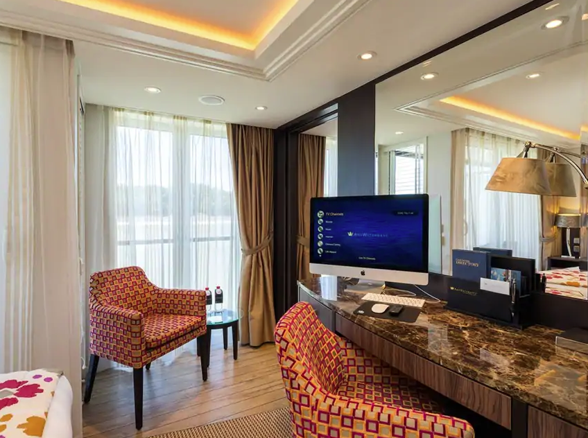 Amawaterways - Amalucia - CAT.AB & CAT.BA Staterooms 3.png